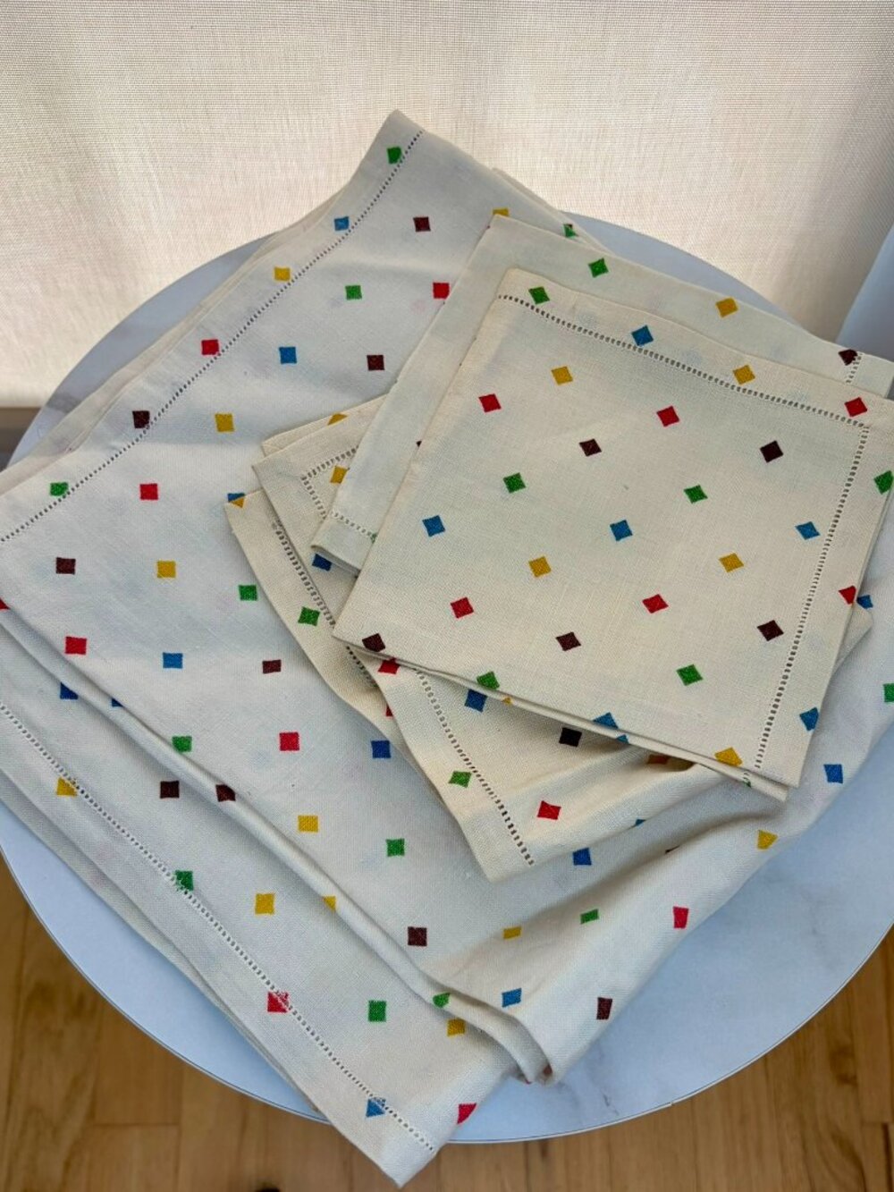 Vintage Hemstitch Rainbow Diamond Tablecloth and Napkin Set